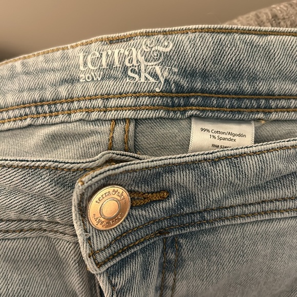 Jeans 👖 - Picture 6 of 7